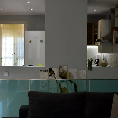 アパート Elegant Breeze カヴァラ