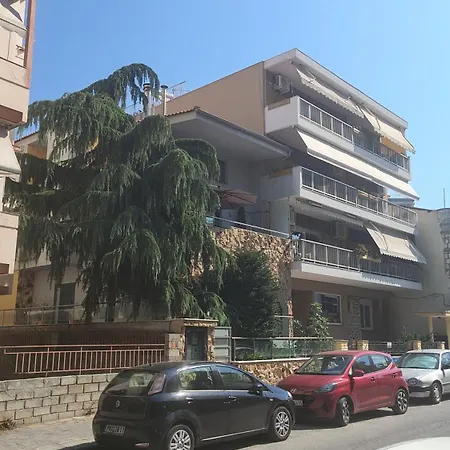 Elegant Breeze アパート *